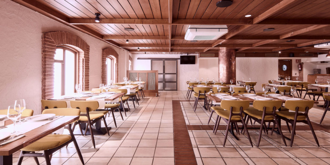 Restaurante de cocina tradicional gallega en la primera planta de la Cervecería Estrella de Galicia en A Coruña